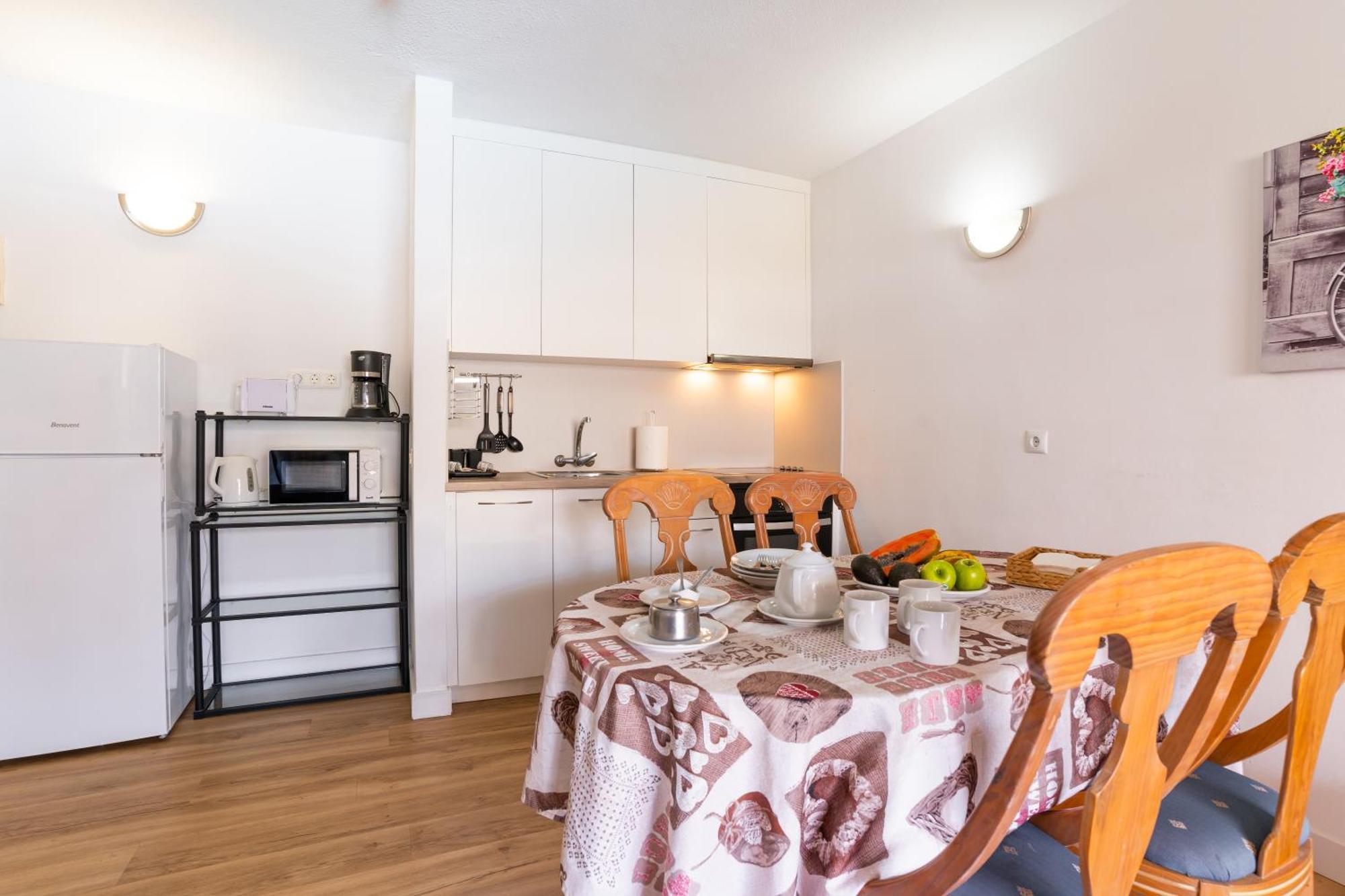 Oceanfront 2 Bedrooms Holiday Home In Tenerife South San Miguel de Abona Dış mekan fotoğraf